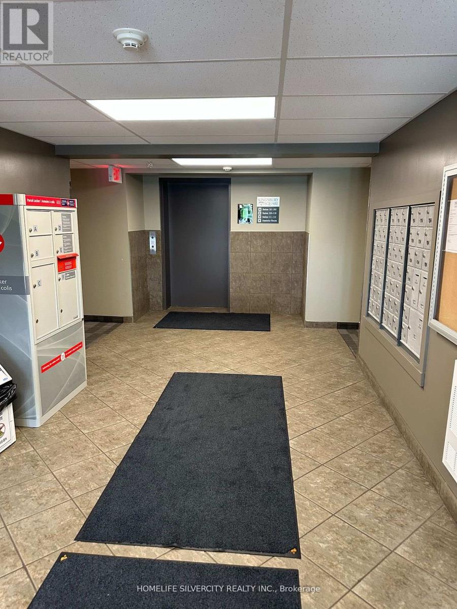 Photo 2 of 209 45 Kingsbury Square, Guelph ON