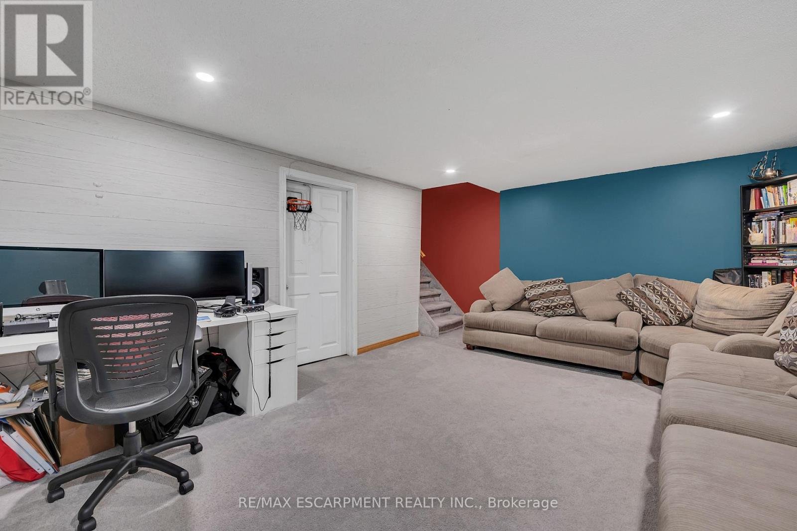 Photo 20 of 18 Riverdale Drive, Hamilton ON