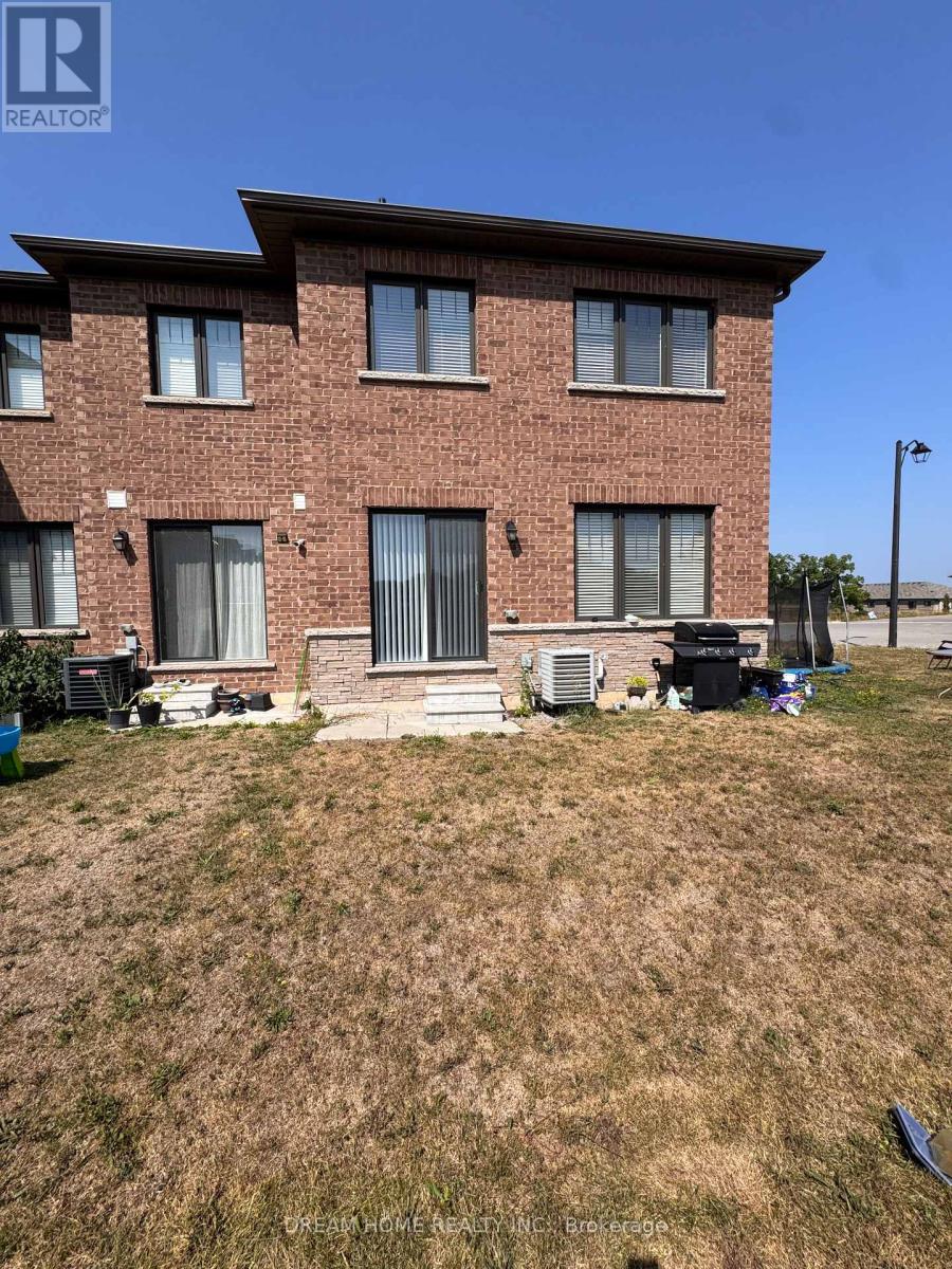 Photo 41 of 11 Allcroft Court, Hamilton ON