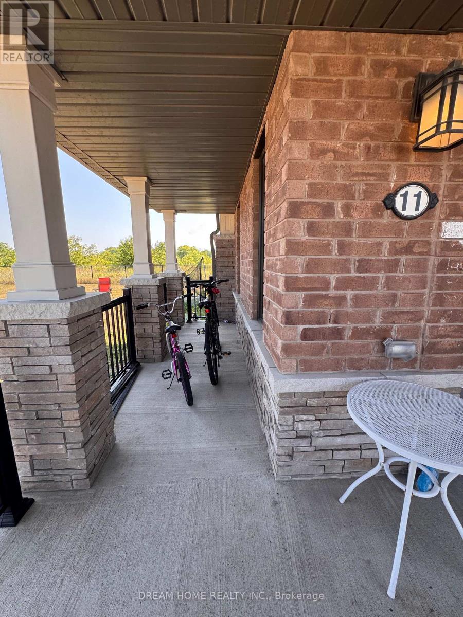 Photo 43 of 11 Allcroft Court, Hamilton ON