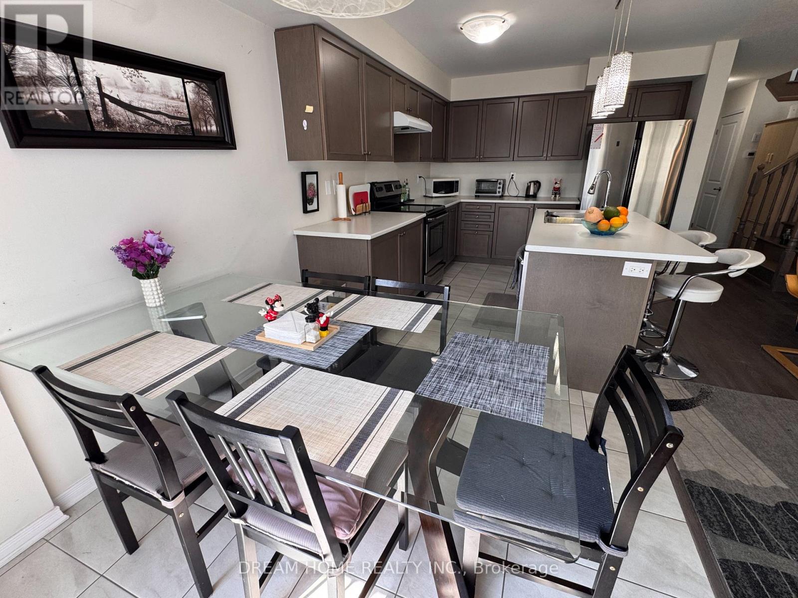Photo 9 of 11 Allcroft Court, Hamilton ON