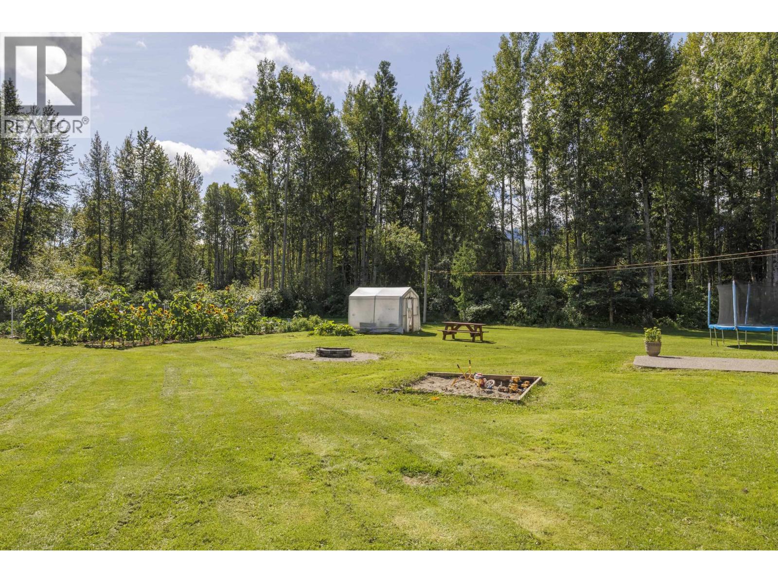 Photo 12 of 1200 Dorval Road, Mcbride BC