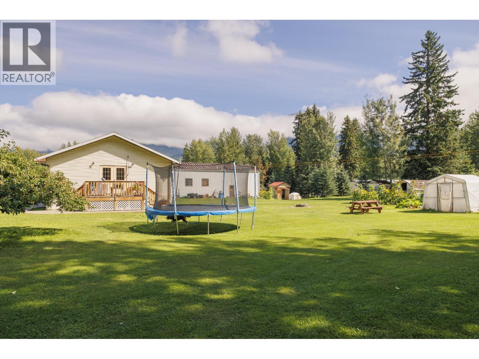 Photo 9 of 1200 Dorval Road, Mcbride BC