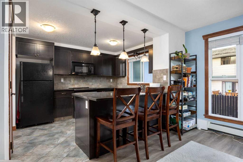 Single Family House for Sale in    Avenue SW Kingsland Calgary 