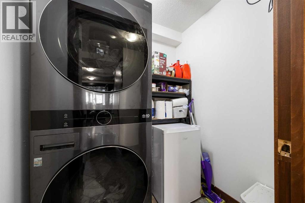 Single Family House for Sale in    Avenue SW Kingsland Calgary 