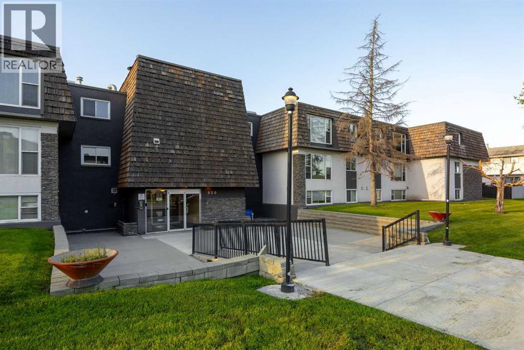 Single Family House for Sale in    Avenue SW Kingsland Calgary 