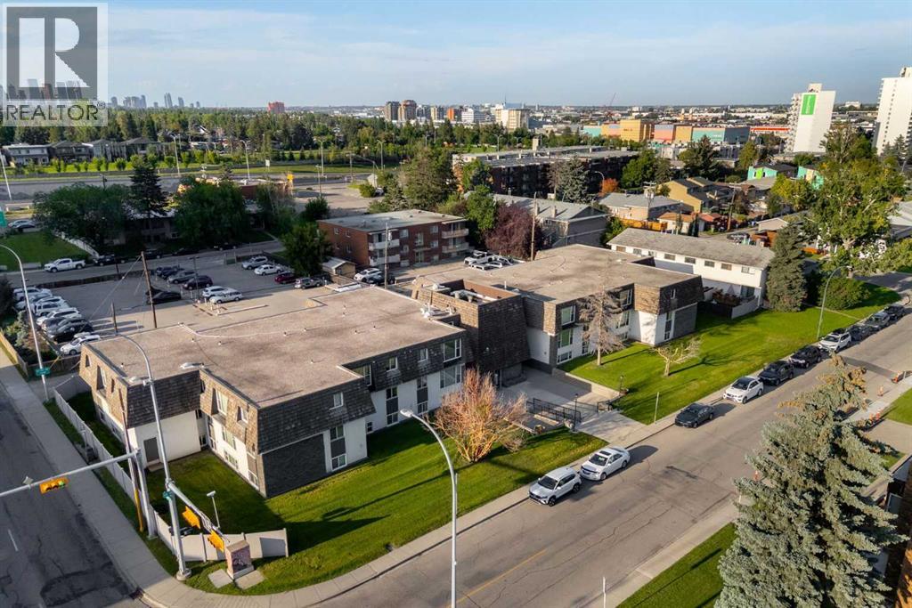 Single Family House for Sale in    Avenue SW Kingsland Calgary 