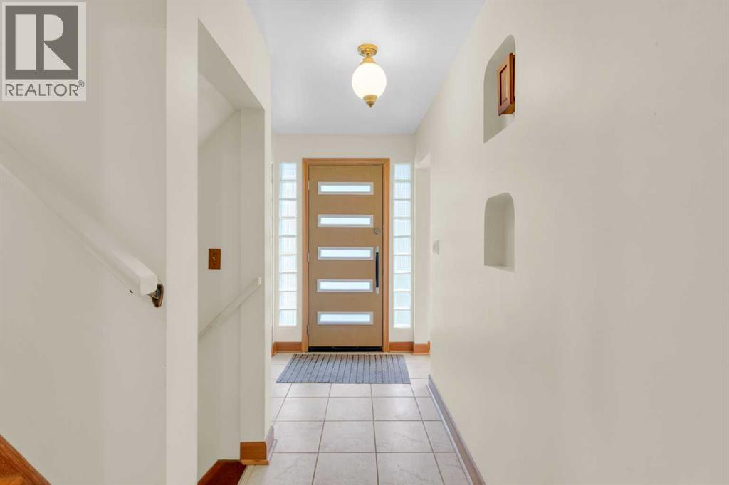 Single Family House for Sale in   Street NW Hounsfield Heights/Briar Hill Calgary 
