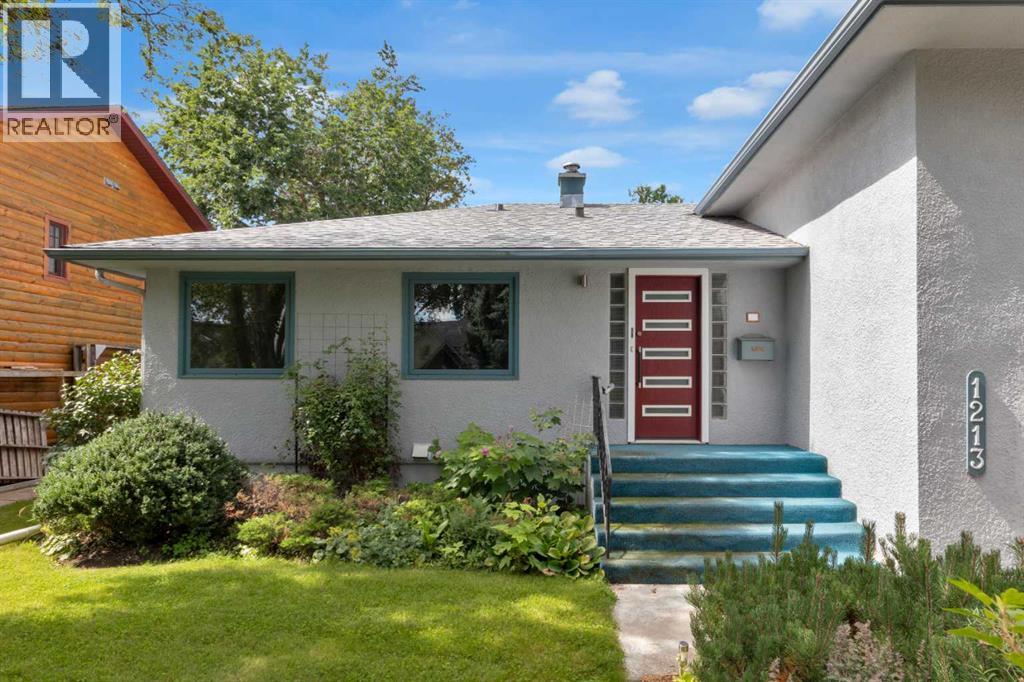 Single Family House for Sale in   Street NW Hounsfield Heights/Briar Hill Calgary 
