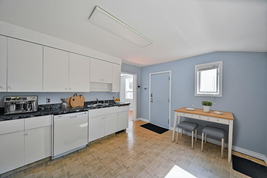 Photo 17 of 286 Aberdeen Avenue, Winnipeg MB