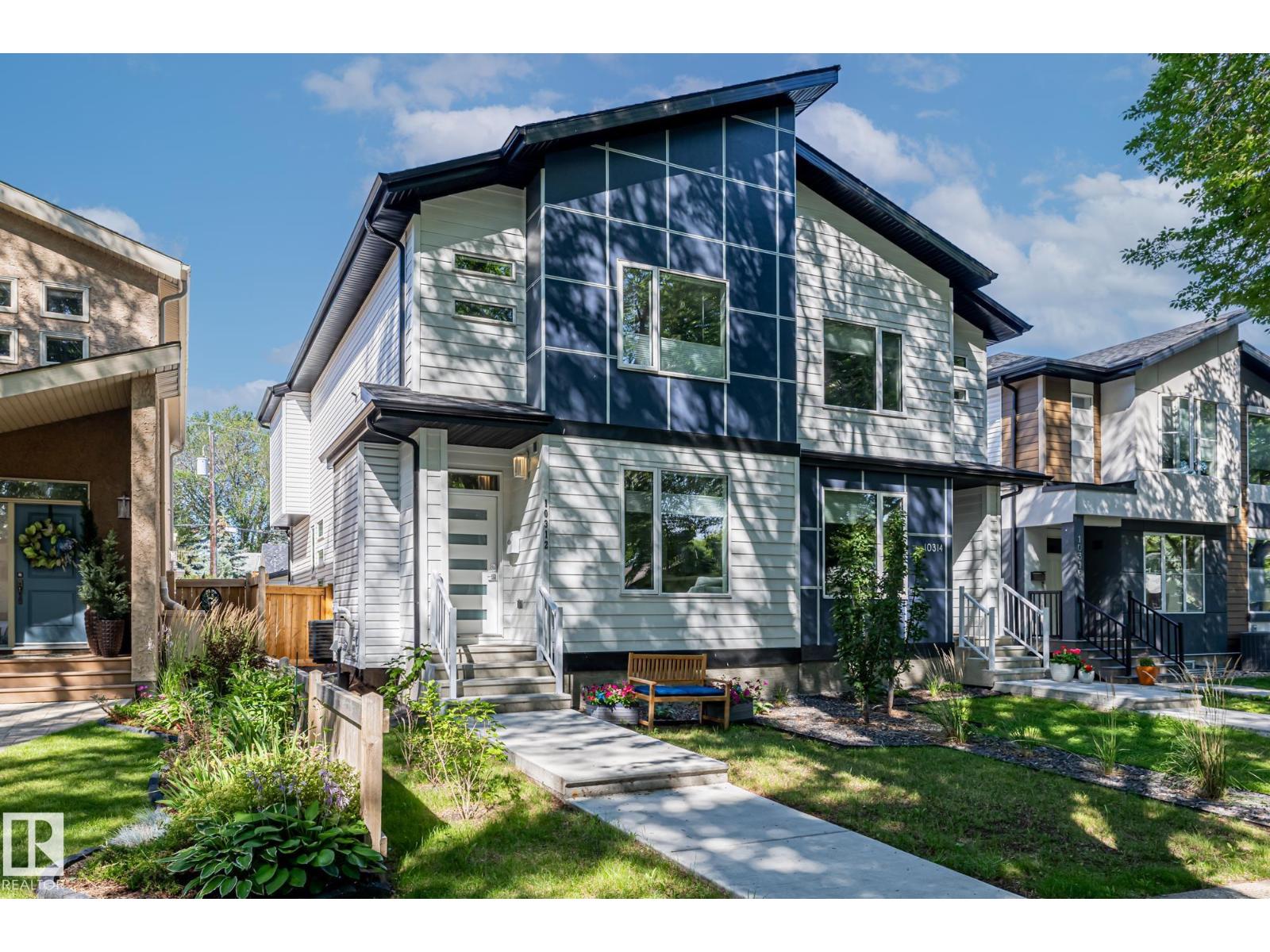 Photo 2 of 10312 78 St Nw, Edmonton AB
