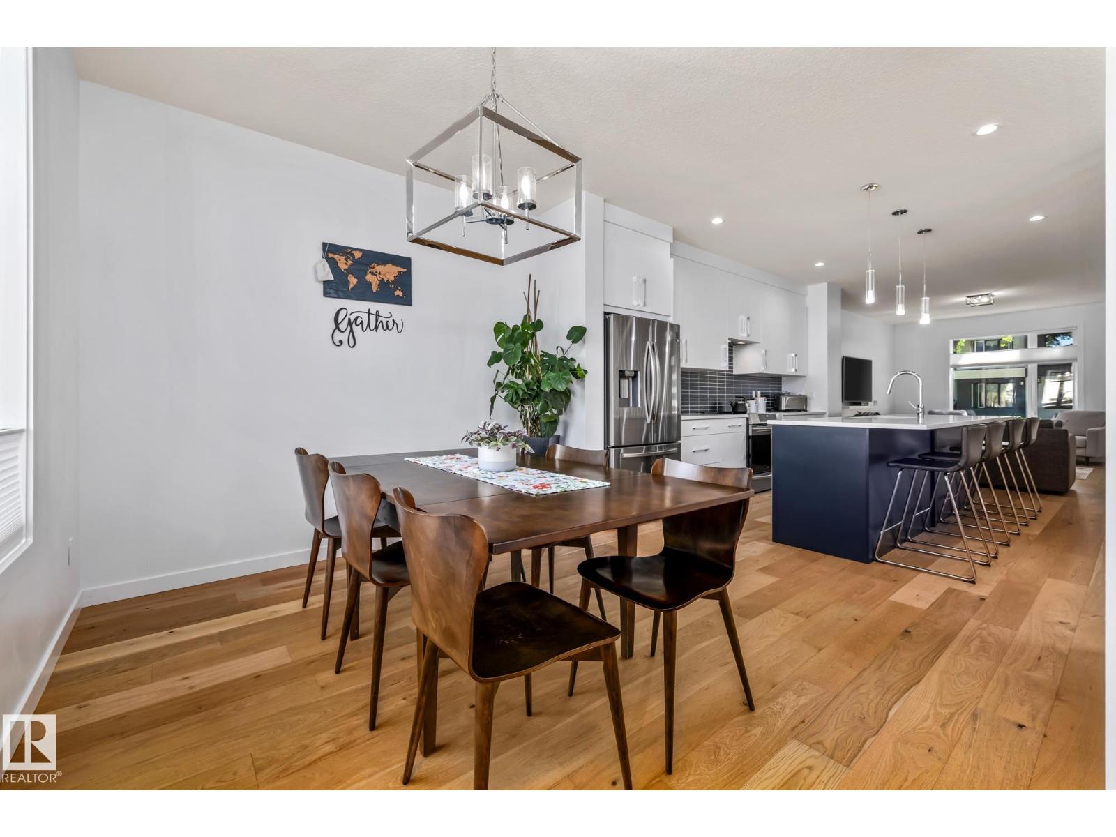 Photo 5 of 10312 78 St Nw, Edmonton AB