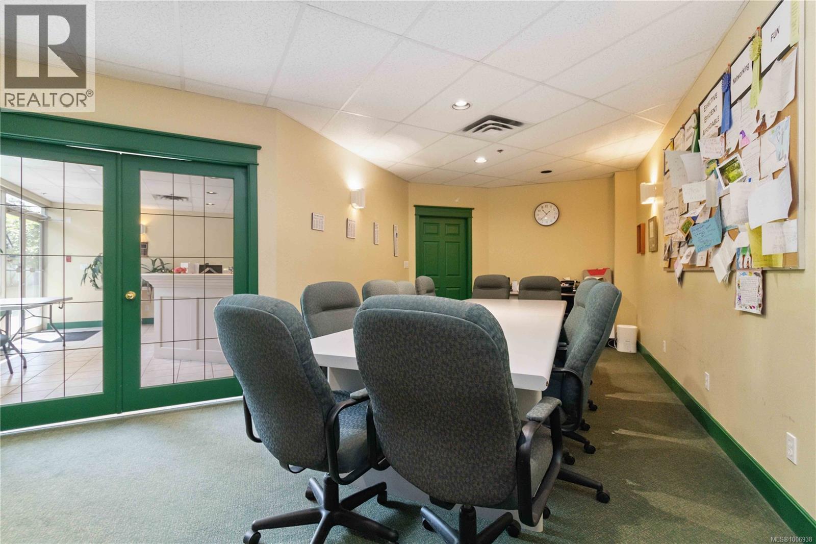 1 3690 Carey Road, Saanich