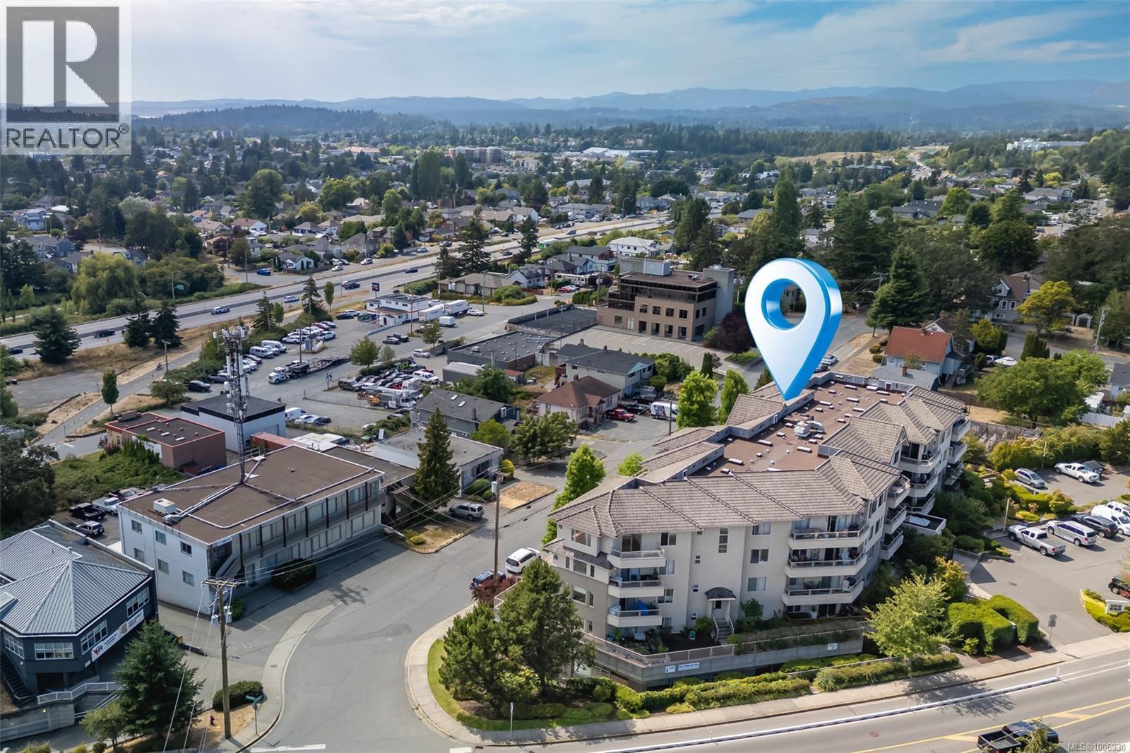 1 3690 Carey Road, Saanich