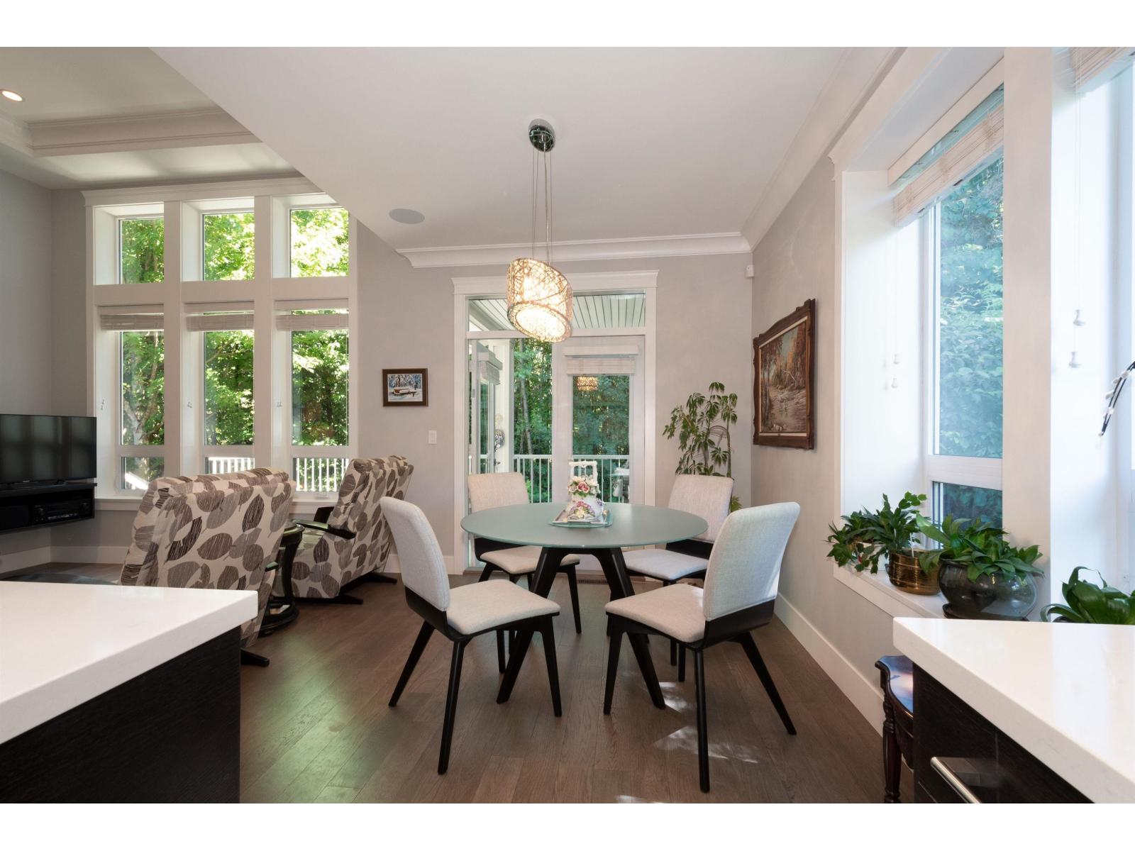 Photo 14 of 1 15989 Mountain View Drive, Surrey BC