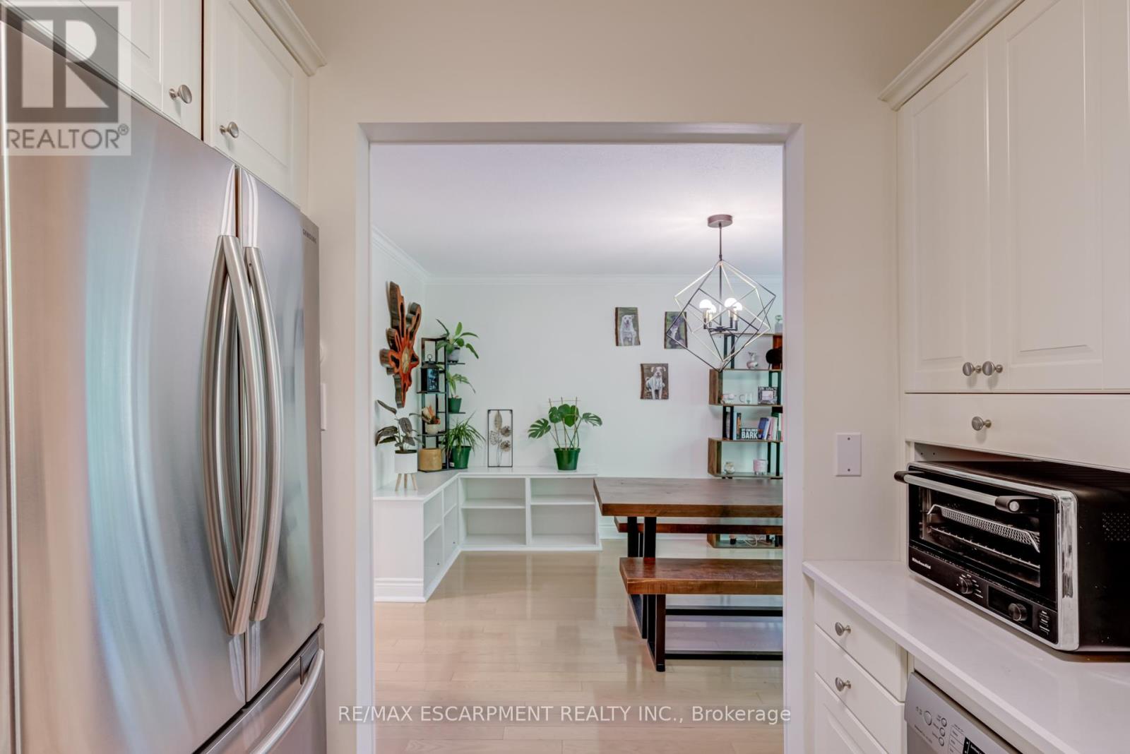 Photo 15 of 5 1560 Kerns Road, Burlington ON