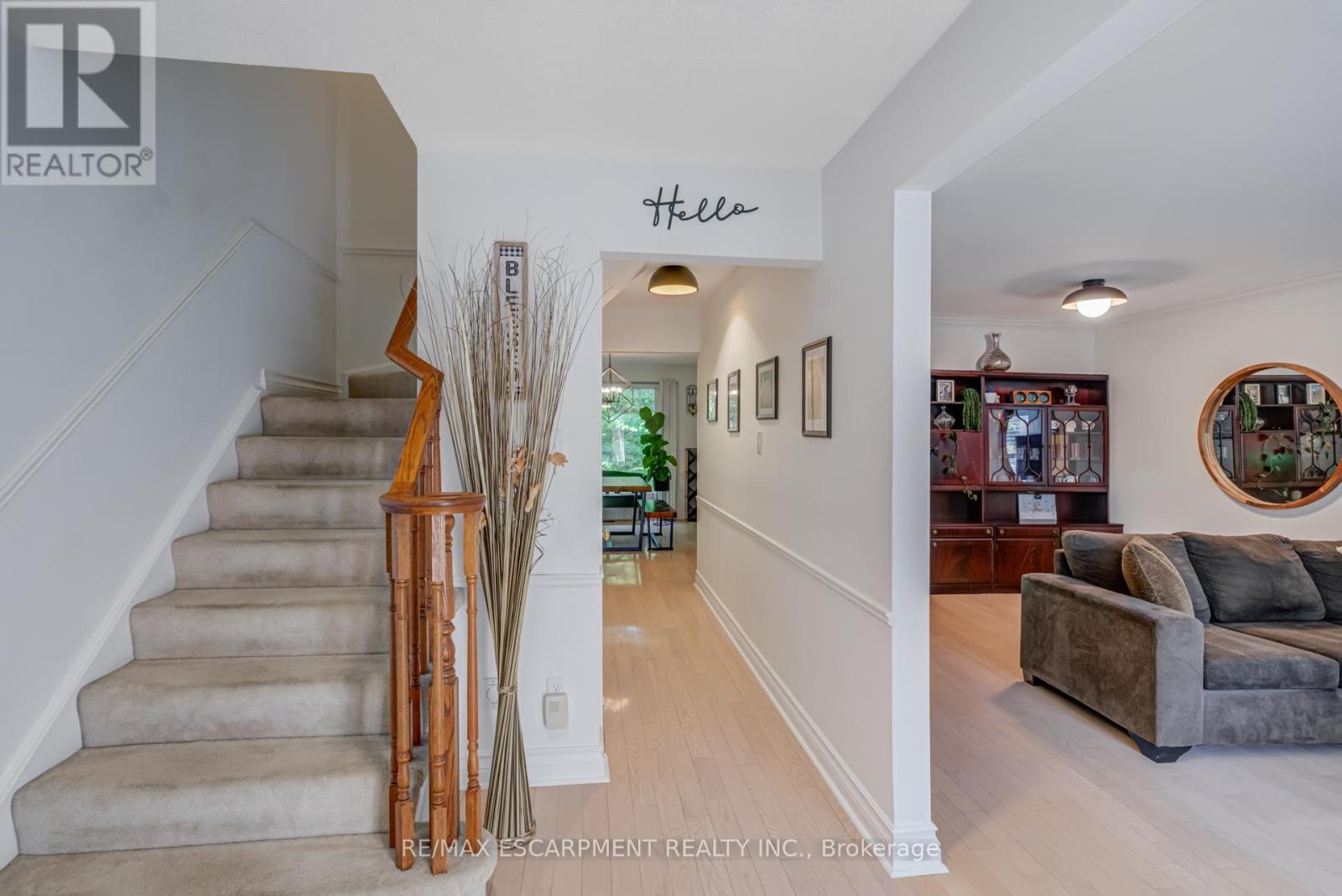 Photo 8 of 5 1560 Kerns Road, Burlington ON