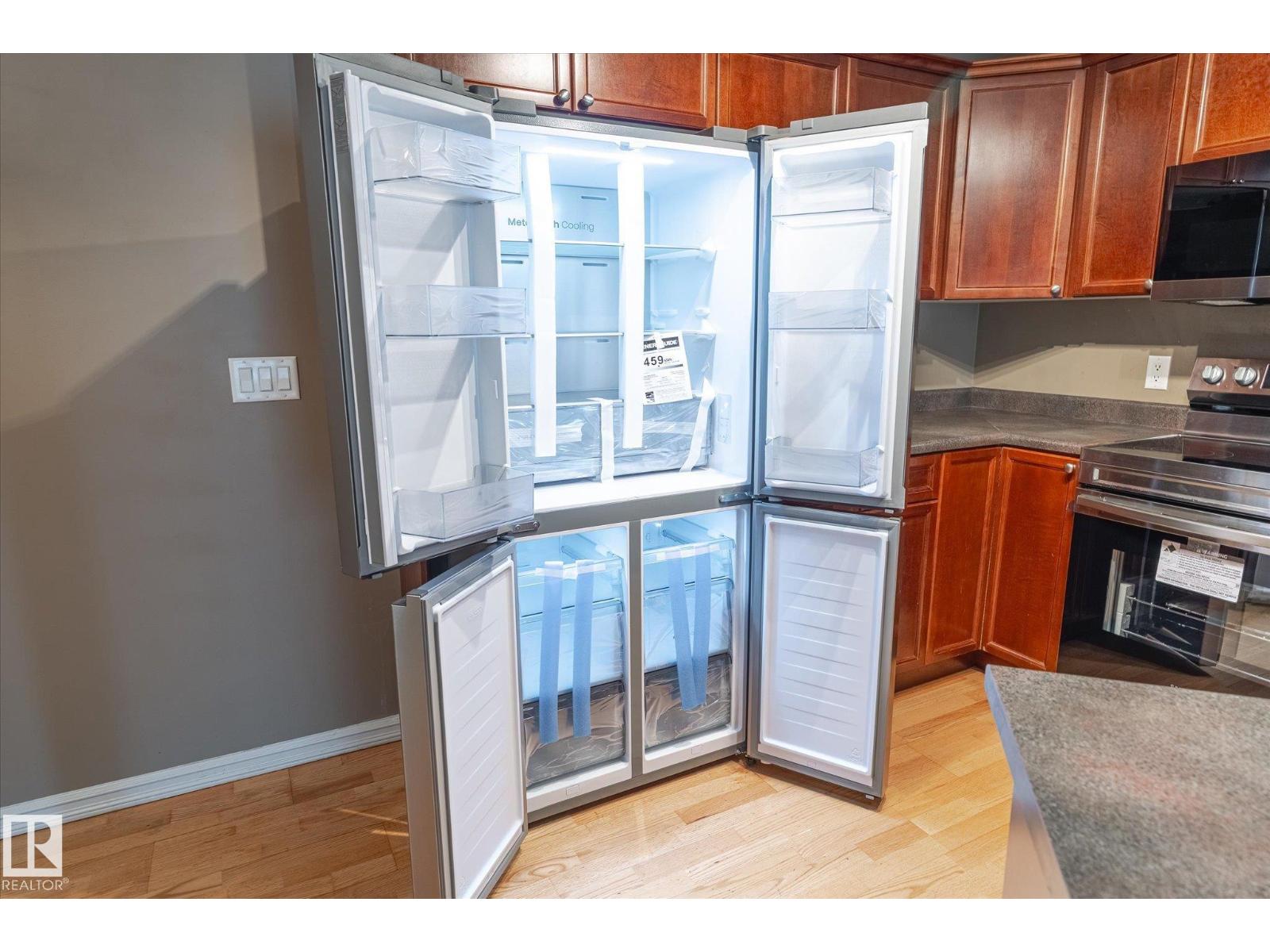 Photo 11 of 317 13830 150 Av Nw, Edmonton AB
