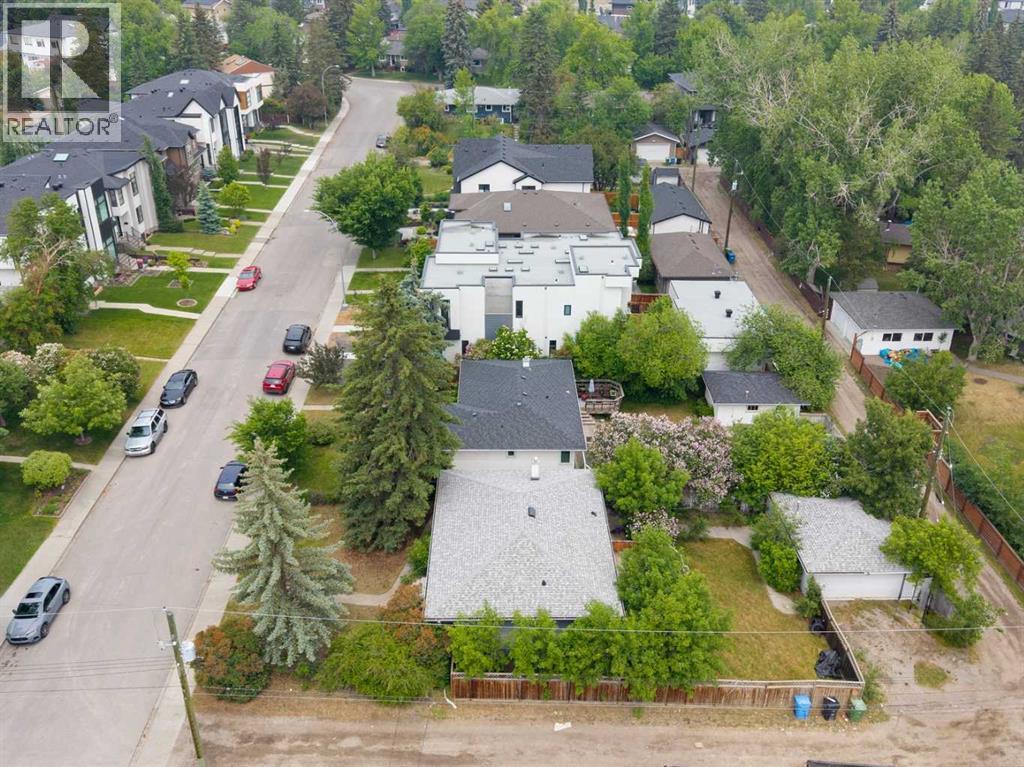 Single Family House Bungalow for Sale in  Kinsale Road SW Killarney/Glengarry Calgary 