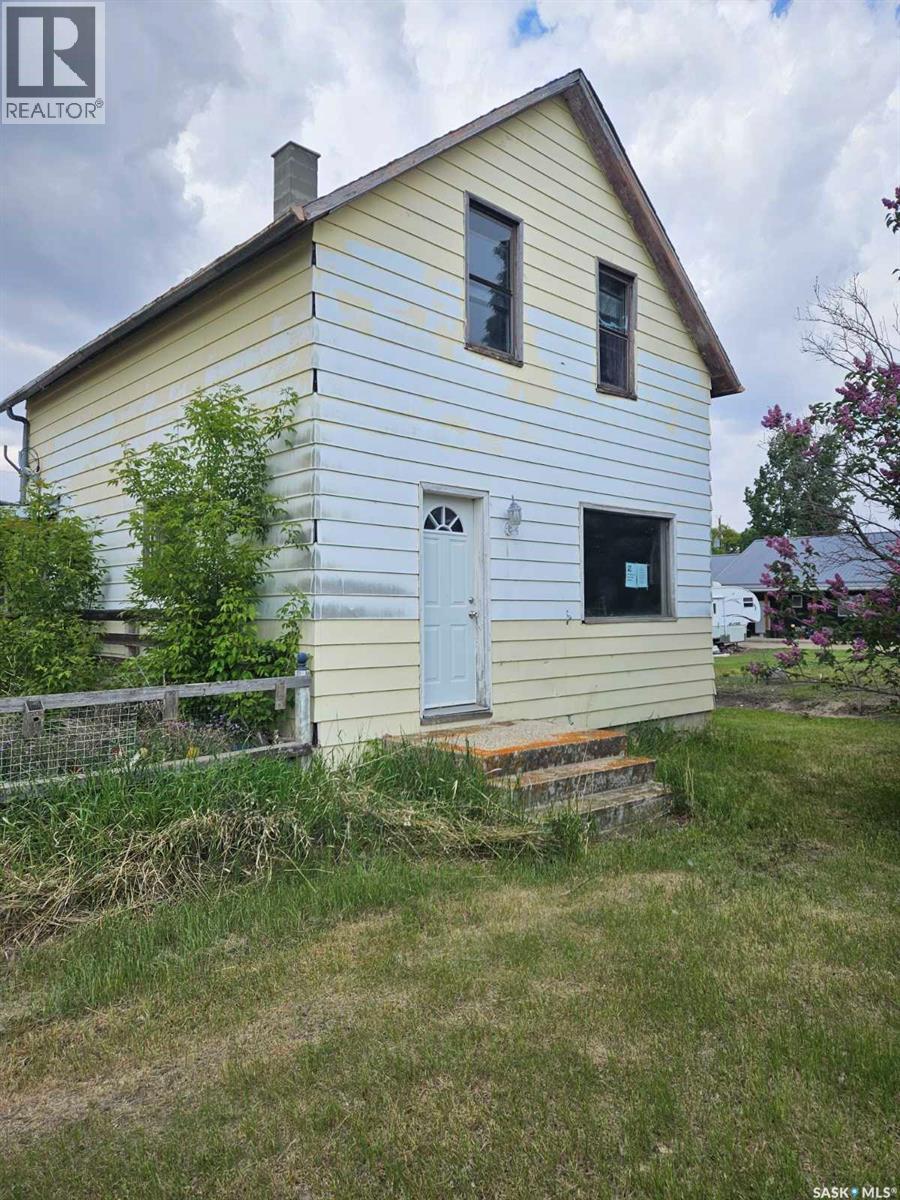 Photo 2 of 603 Buffer Avenue, Vonda SK