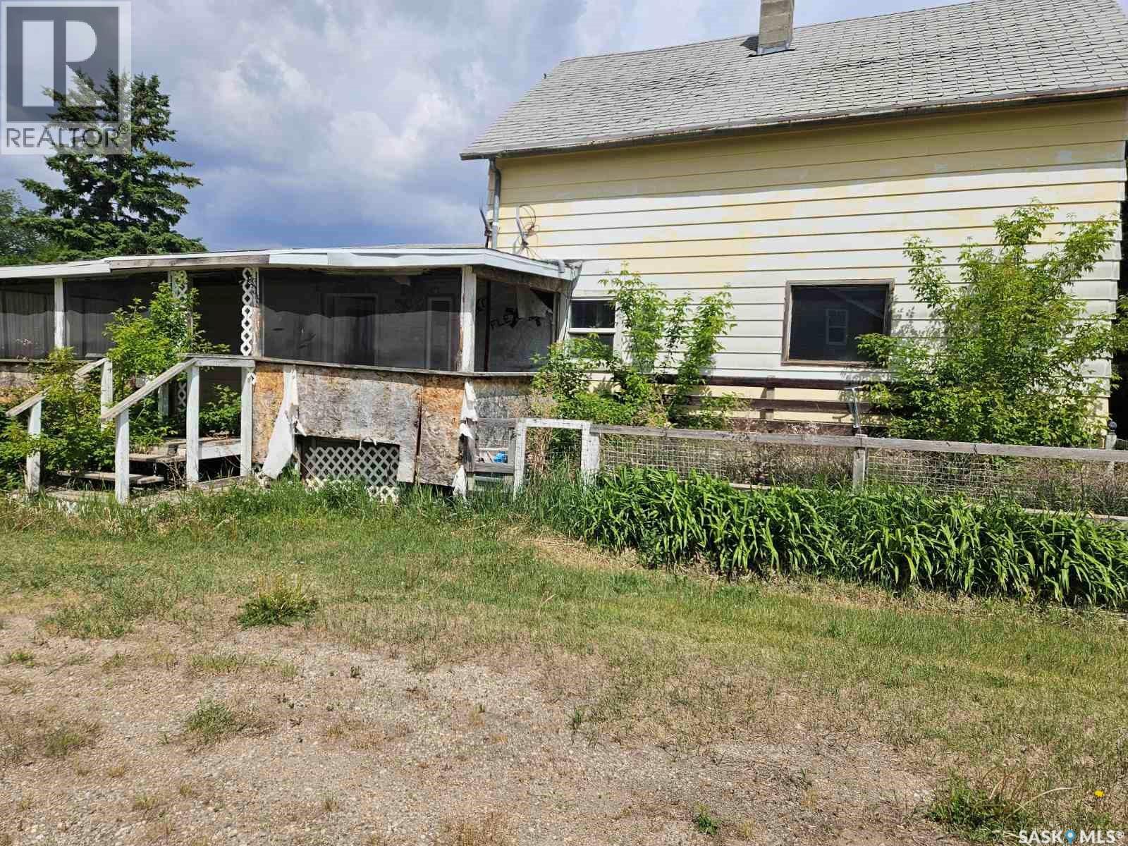 Photo 3 of 603 Buffer Avenue, Vonda SK
