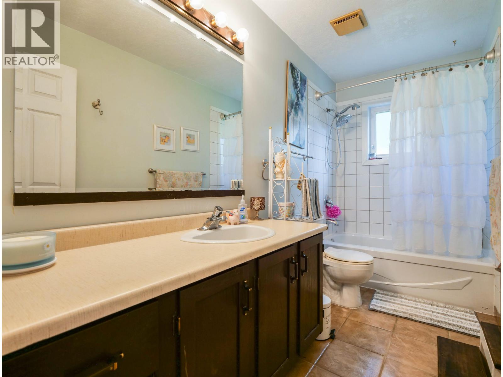 521 DAWSON STREET, Quesnel