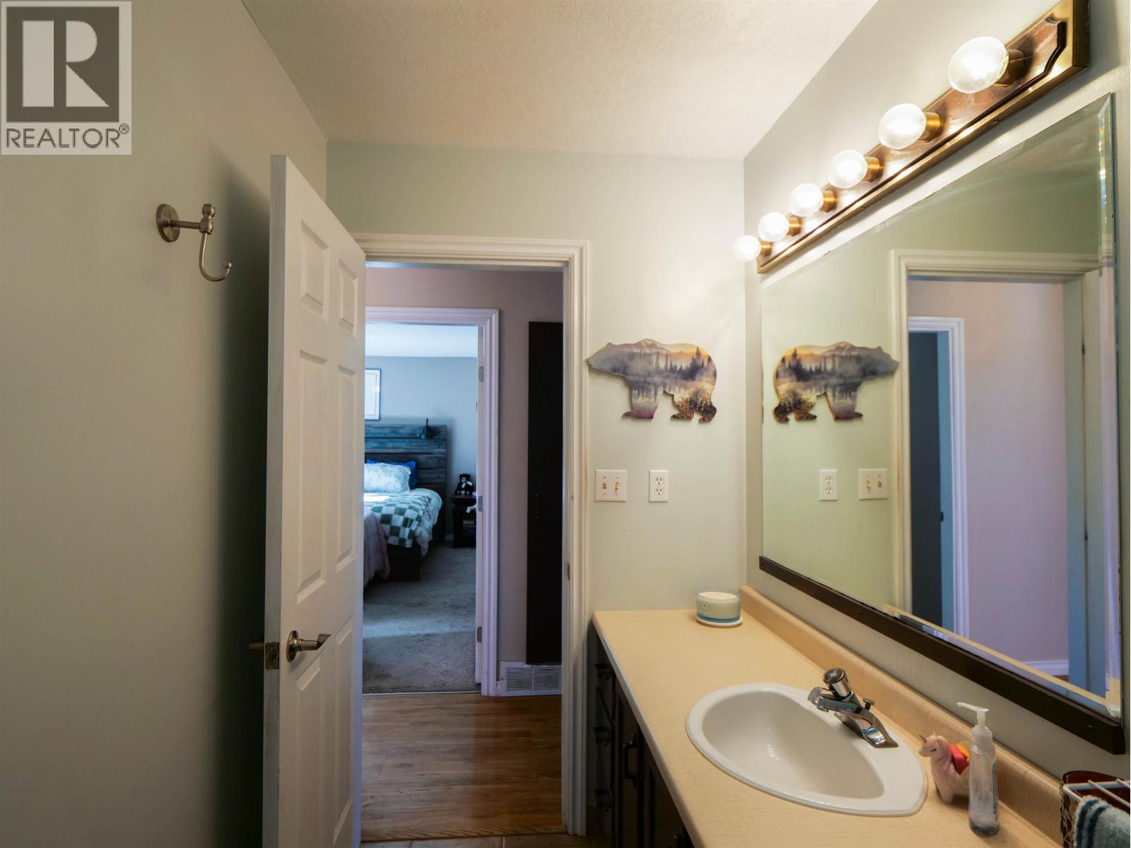 521 DAWSON STREET, Quesnel