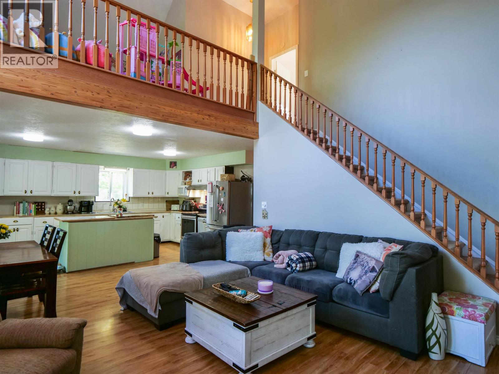 521 DAWSON STREET, Quesnel