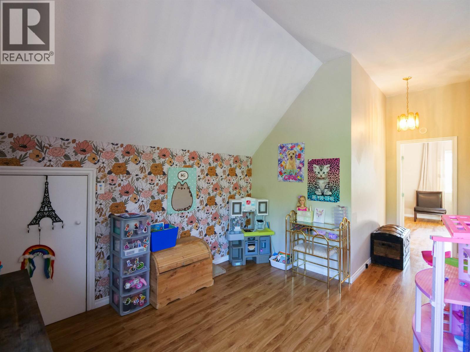 521 DAWSON STREET, Quesnel