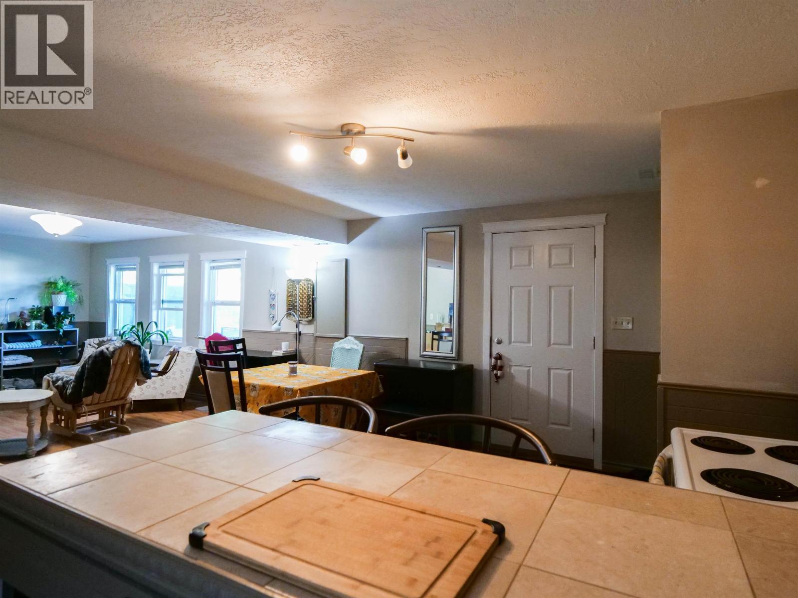 521 DAWSON STREET, Quesnel