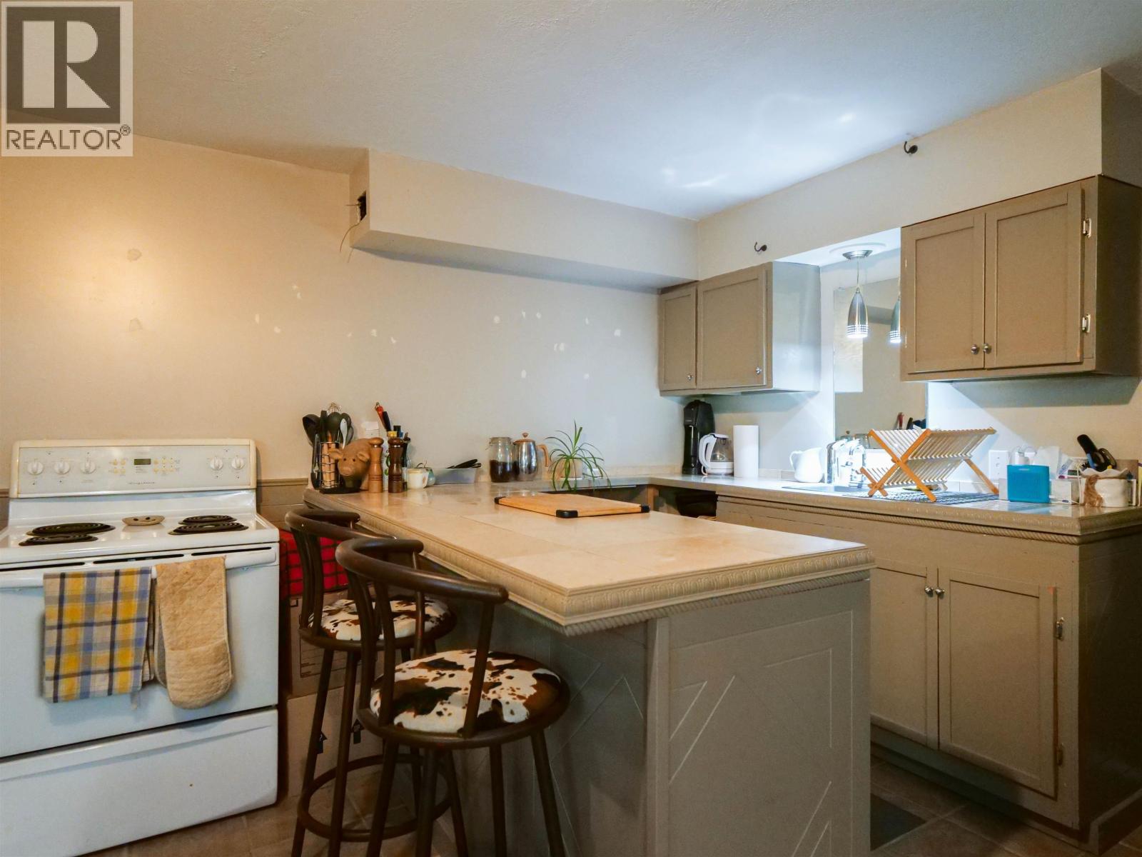 521 DAWSON STREET, Quesnel