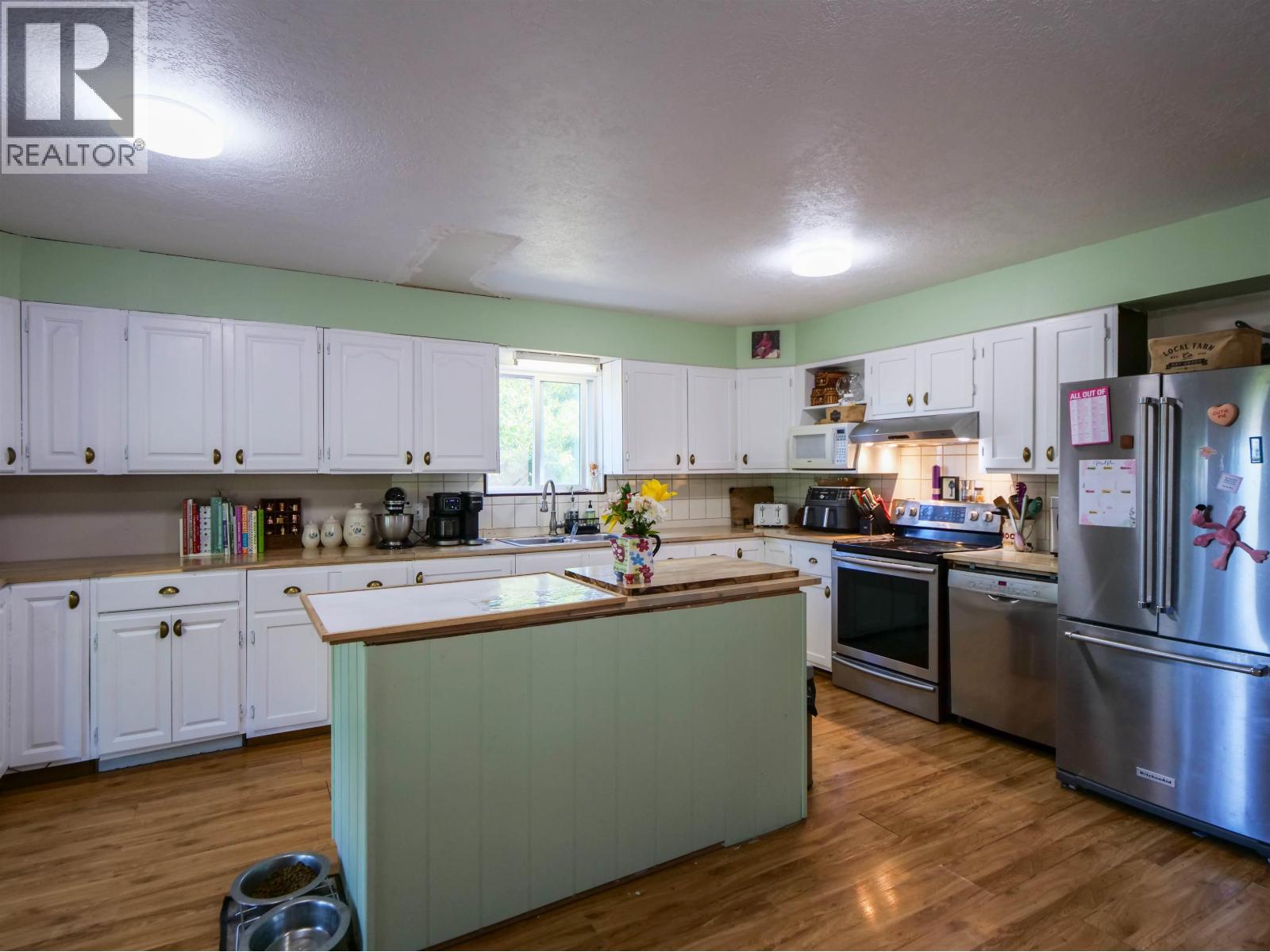 521 DAWSON STREET, Quesnel