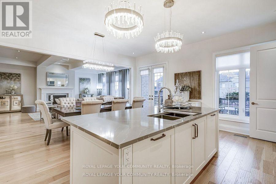 Photo 15 of 12 Mary Natasha Court, Vaughan ON