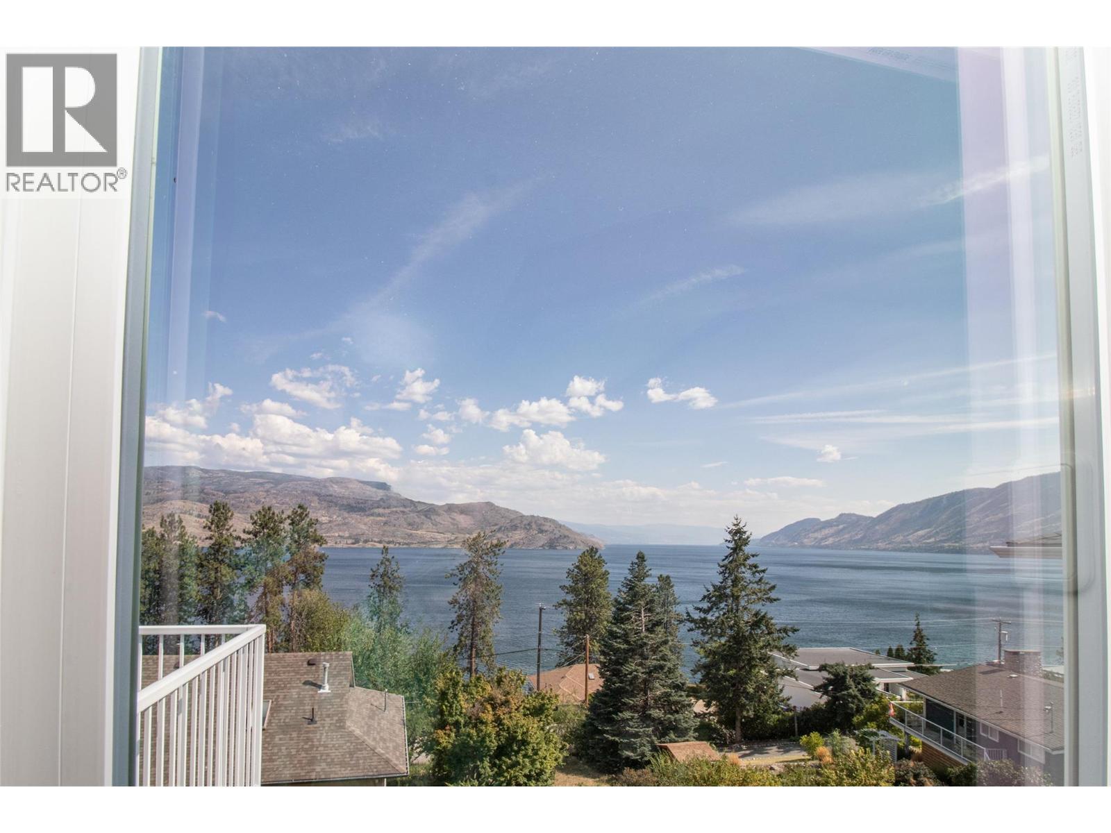  6335 Topham Place, Peachland
