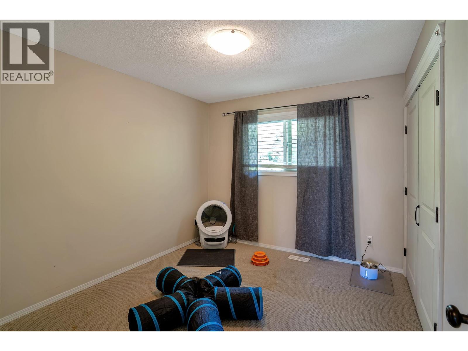  1095 Toovey Road, Kelowna