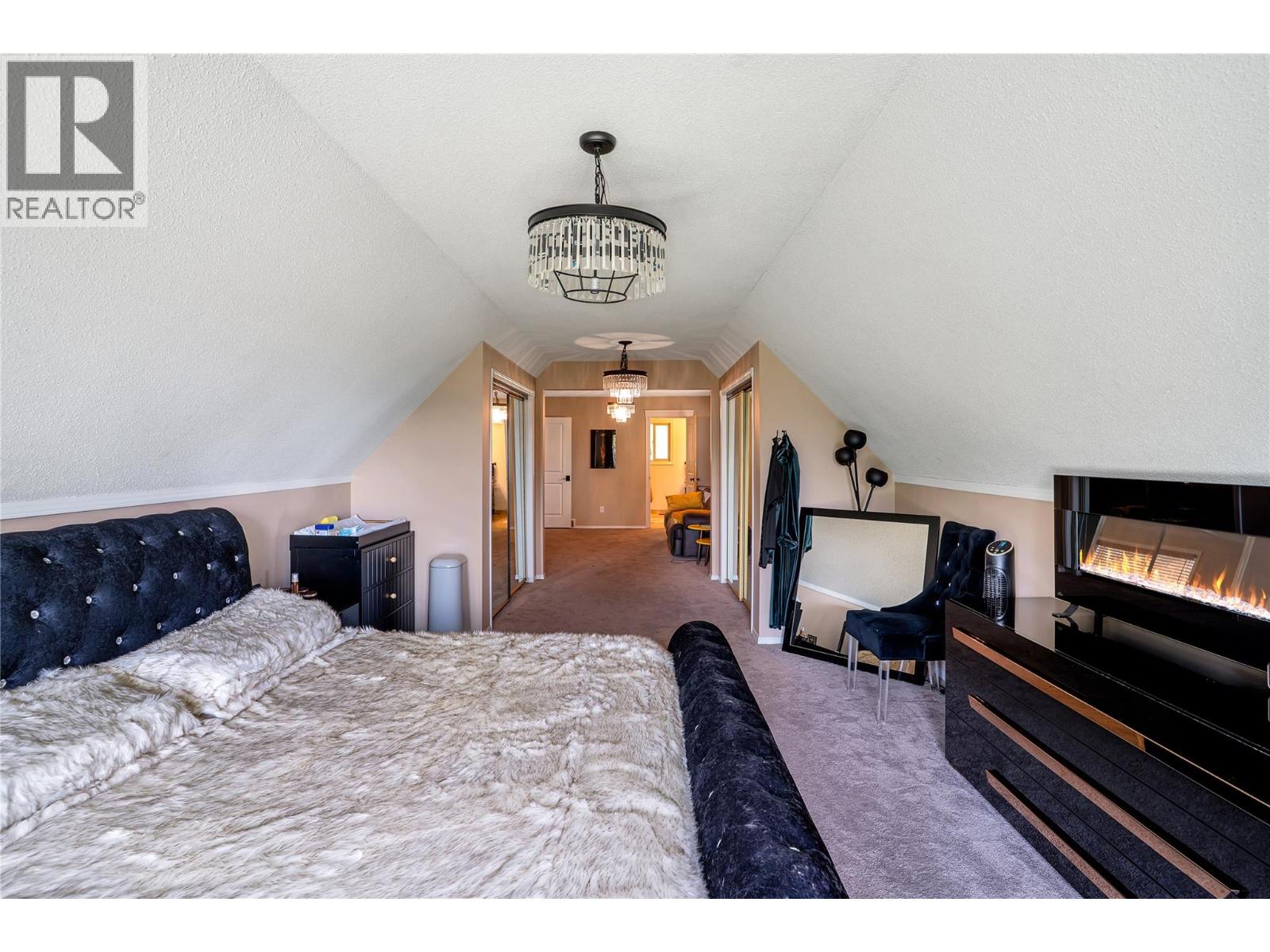  1095 Toovey Road, Kelowna