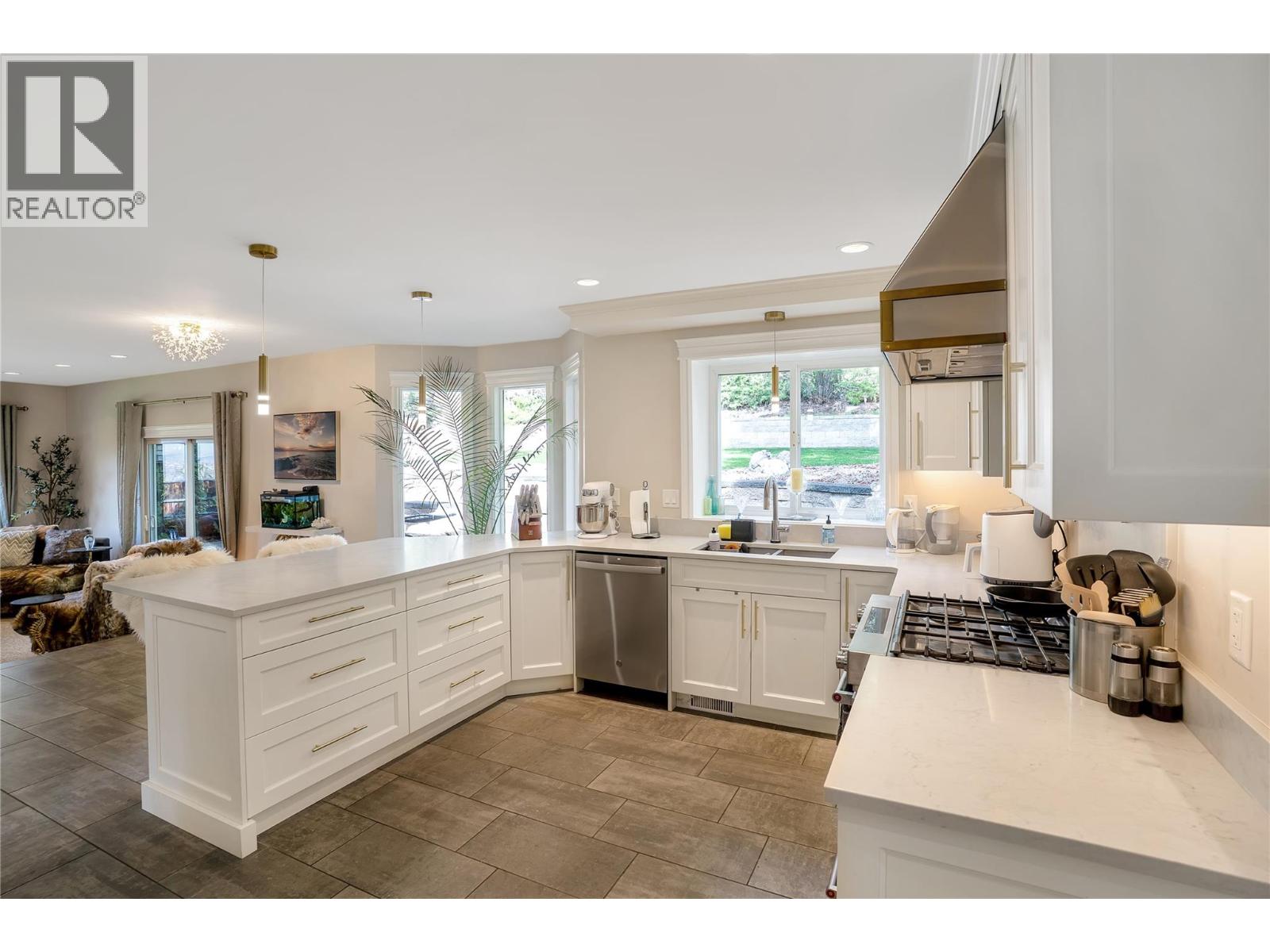  1095 Toovey Road, Kelowna