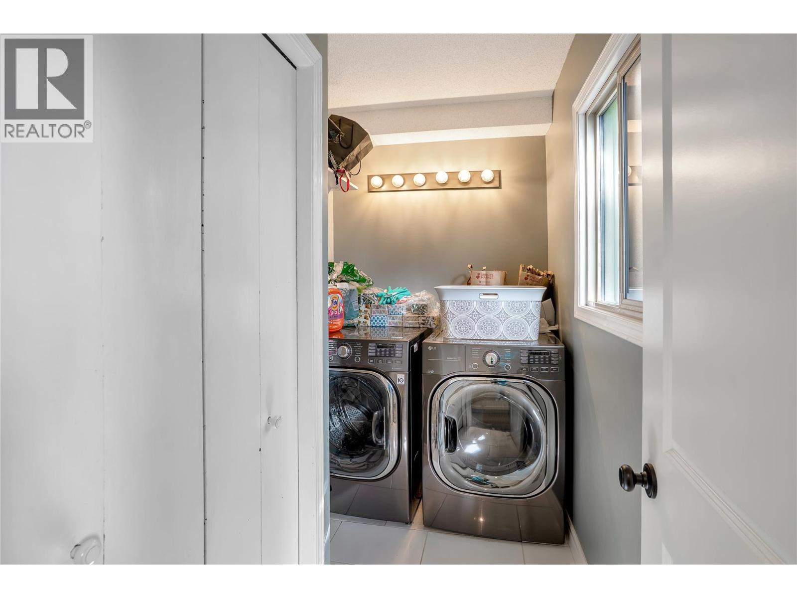  1095 Toovey Road, Kelowna
