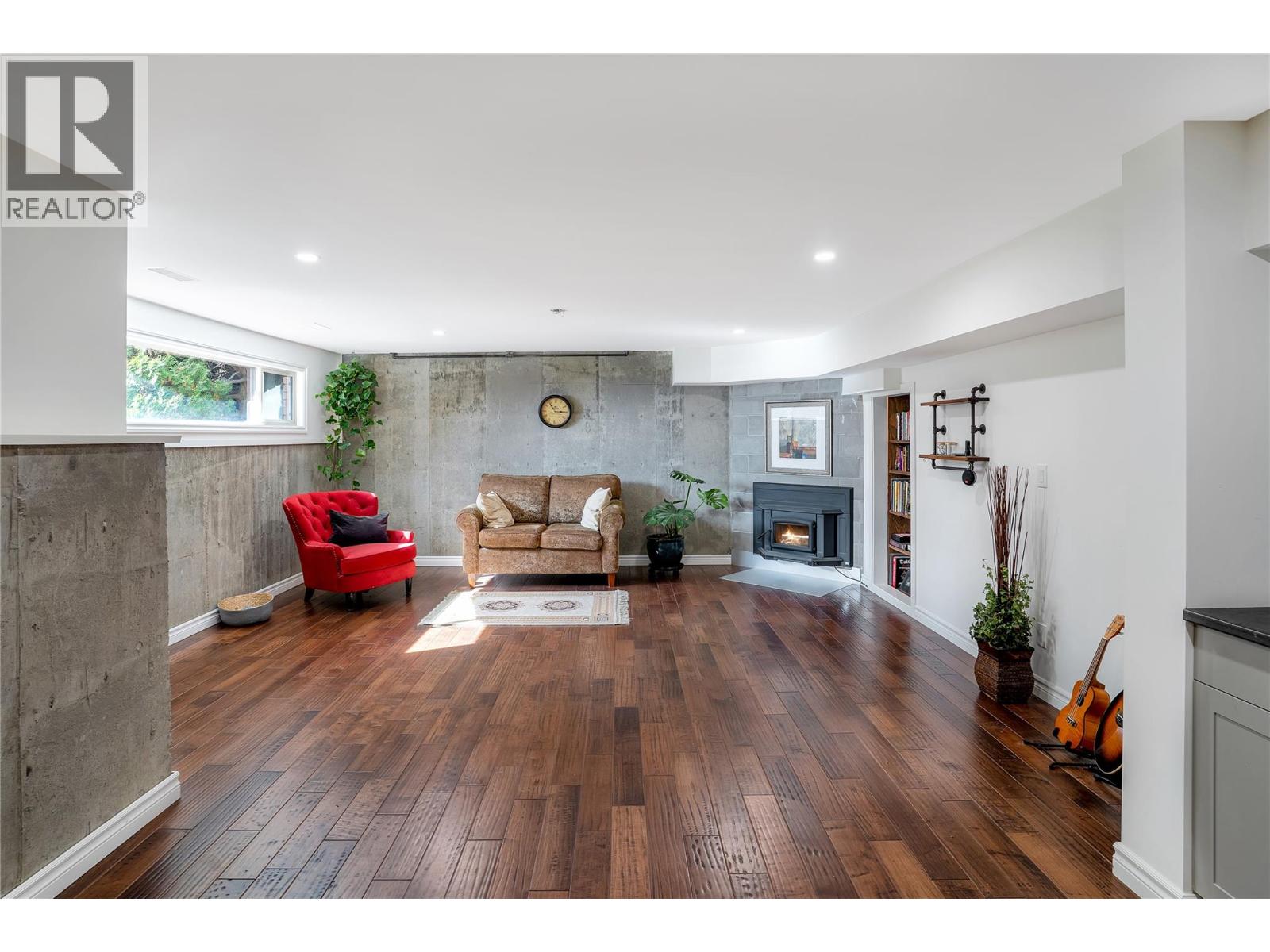  1095 Toovey Road, Kelowna
