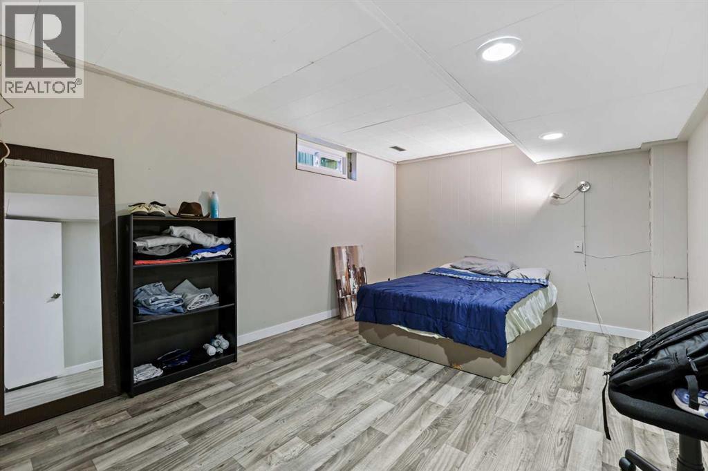 Single Family House for Sale in  Range Drive NW Ranchlands Calgary 