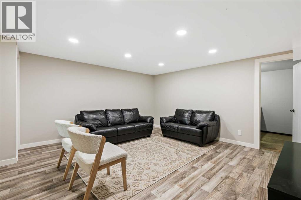 Single Family House for Sale in  Range Drive NW Ranchlands Calgary 