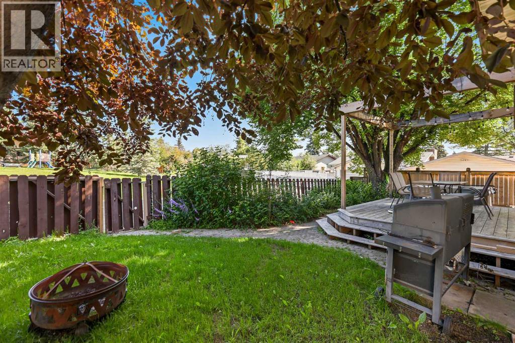 Single Family House for Sale in  Range Drive NW Ranchlands Calgary 