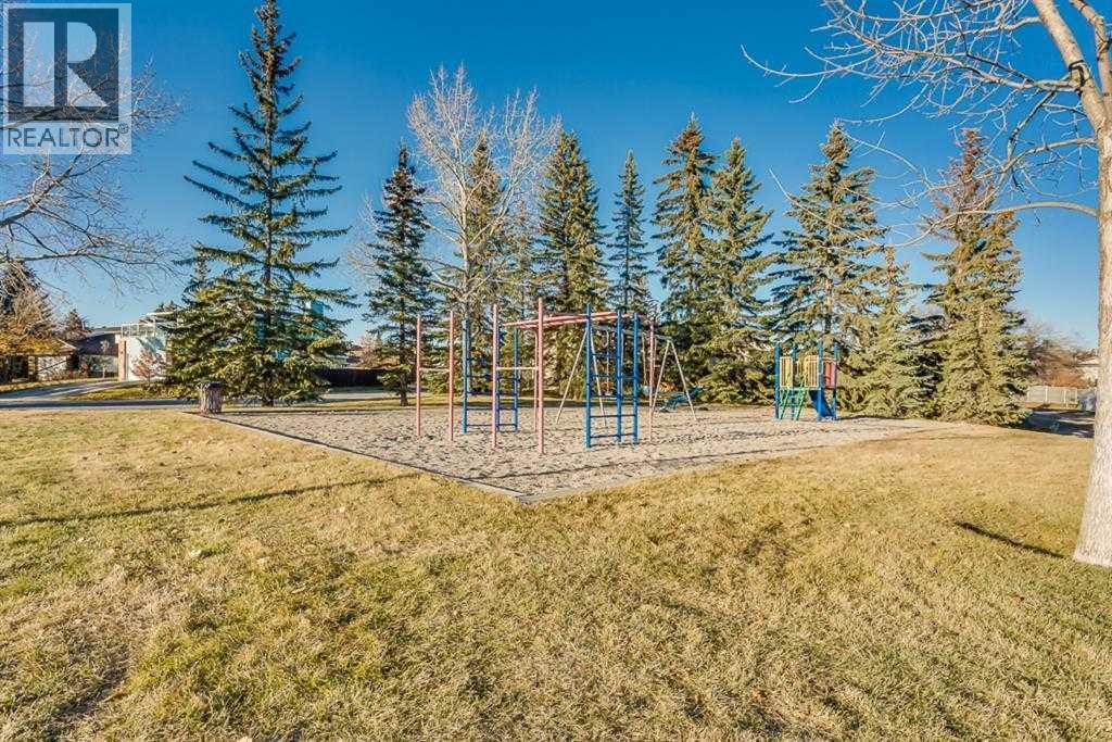 Single Family House for Sale in  Range Drive NW Ranchlands Calgary 
