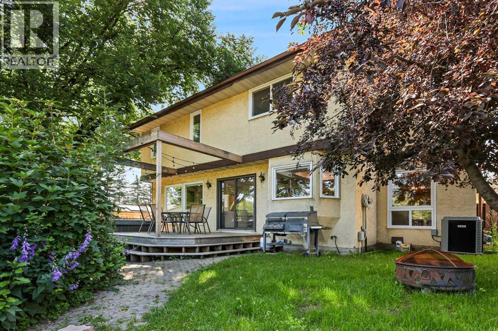 Single Family House for Sale in  Range Drive NW Ranchlands Calgary 