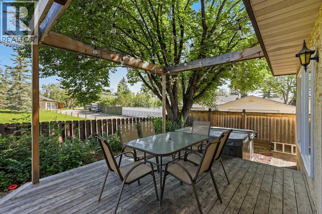 Single Family House for Sale in  Range Drive NW Ranchlands Calgary 