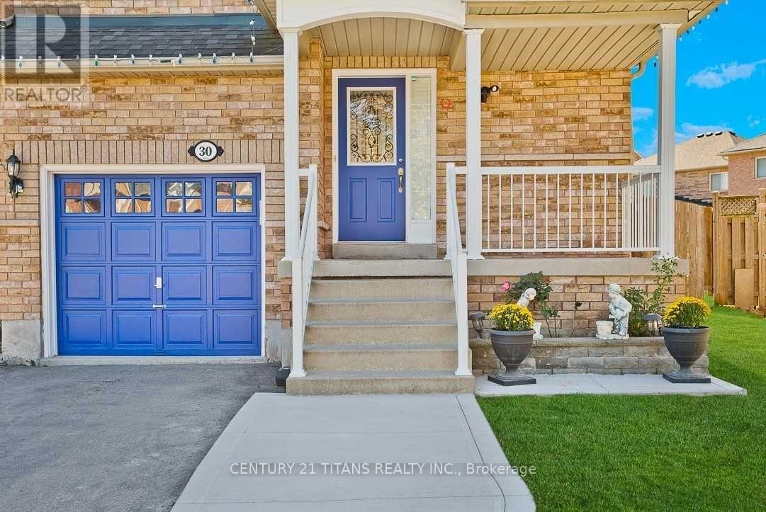 Photo 2 of 30 Trevino Crescent, Brampton ON