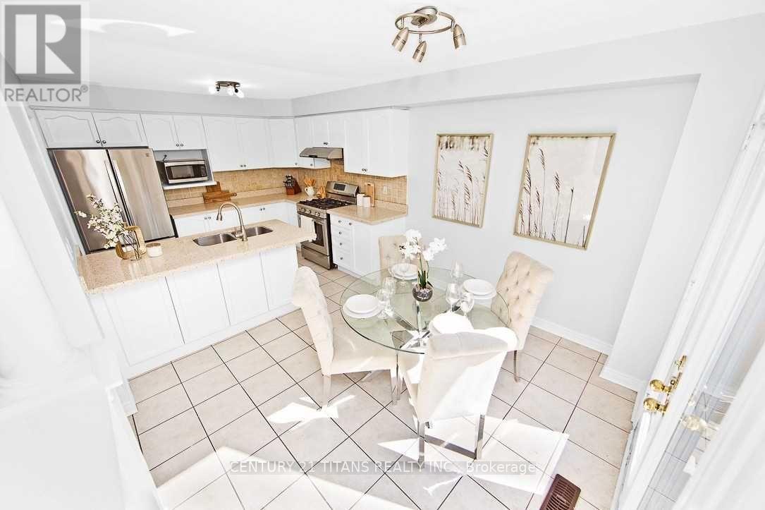 Photo 7 of 30 Trevino Crescent, Brampton ON
