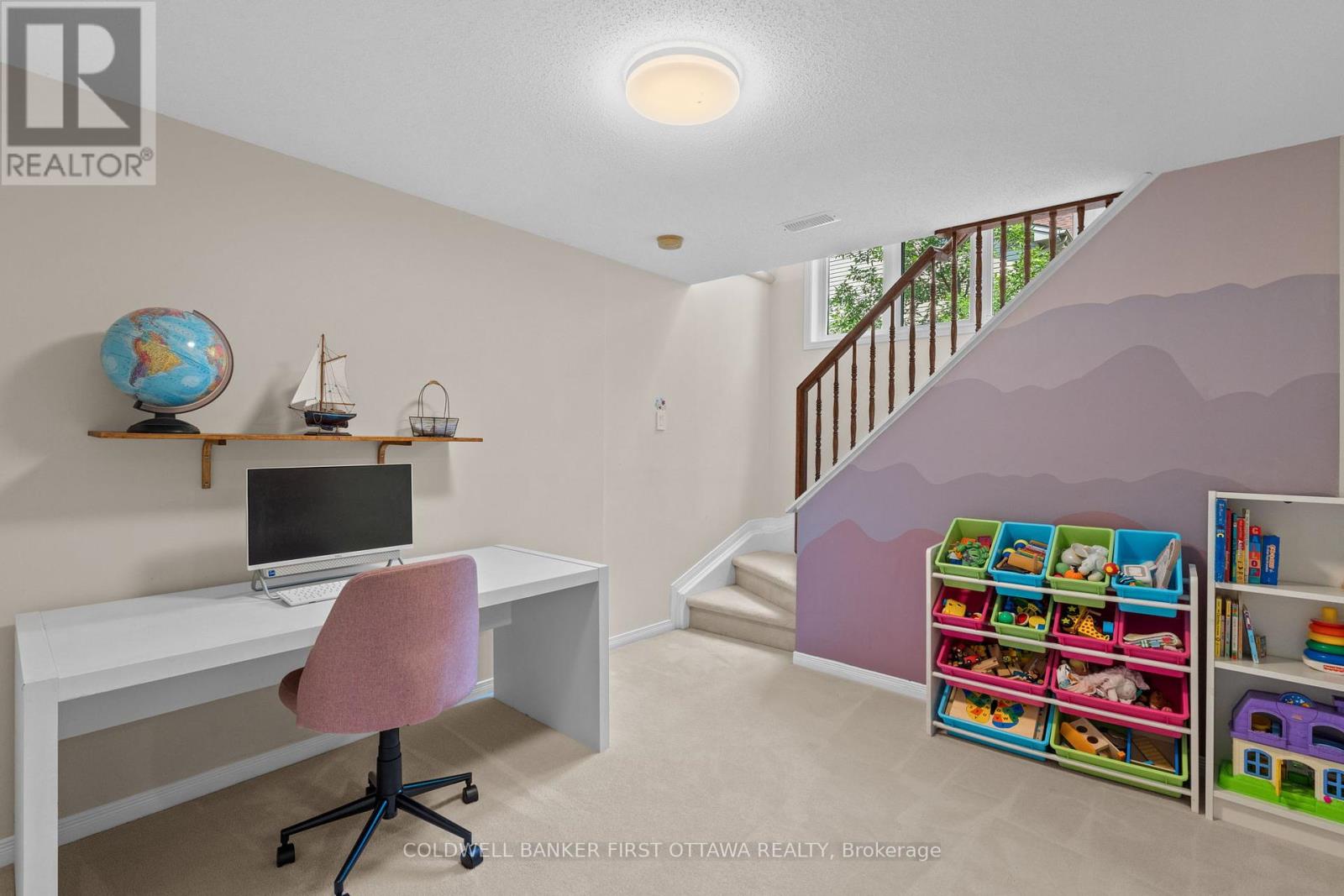 Photo 30 of 51 Helmsdale Drive, Ottawa ON