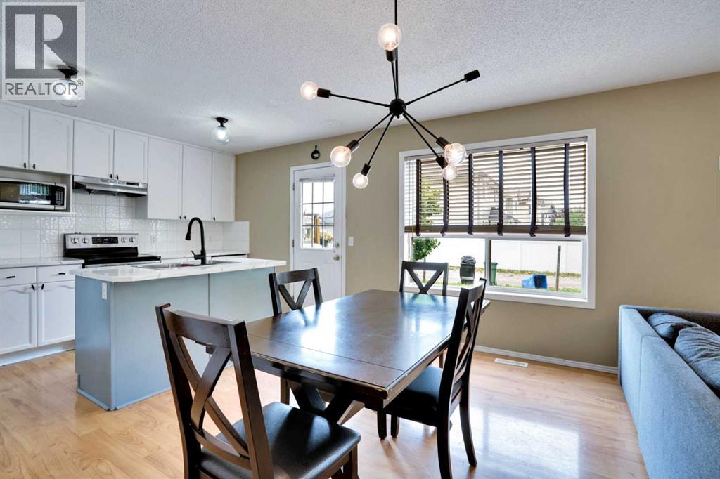 Single Family House for Sale in  Chaparral Drive SE Chaparral Calgary 