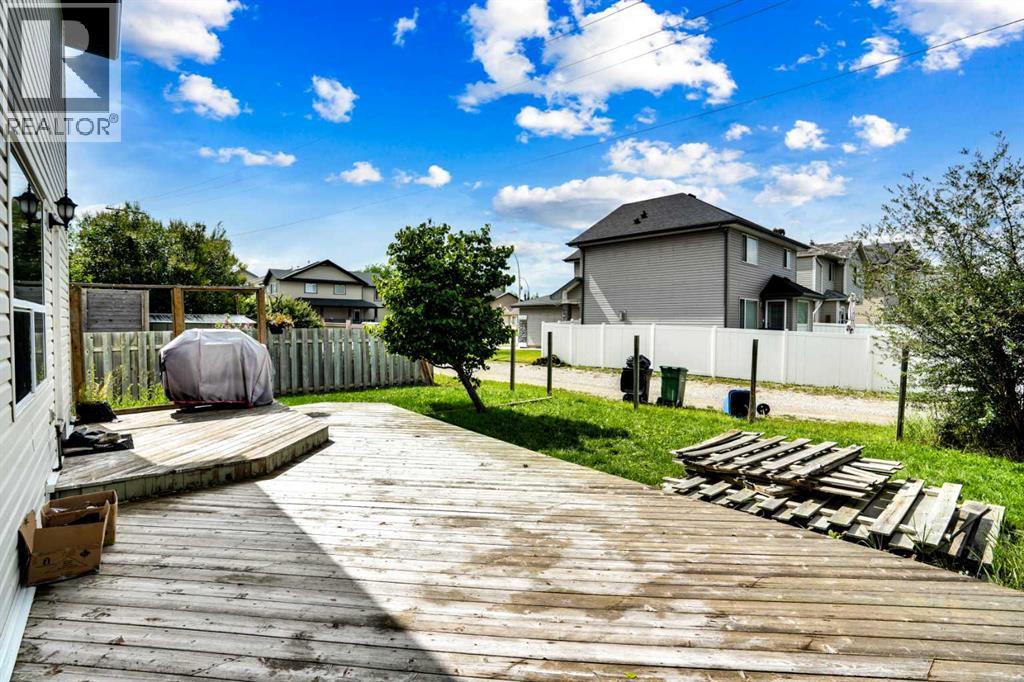 Single Family House for Sale in  Chaparral Drive SE Chaparral Calgary 